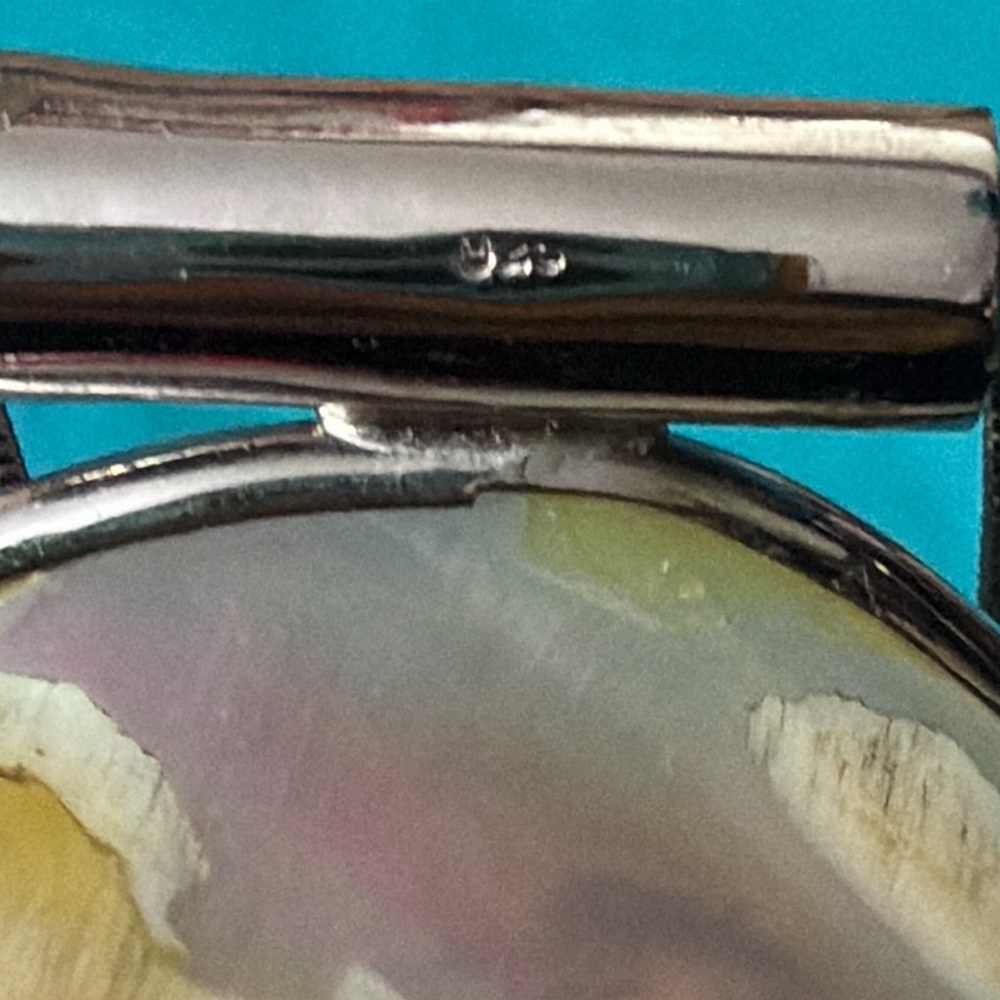 925 Silver & Shell Necklace - Picture 9 of 10